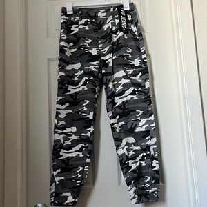Women's Camouflage Jogger Pants